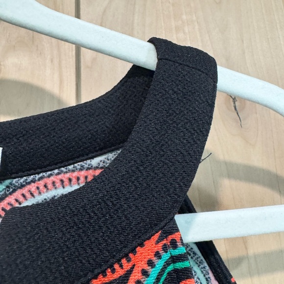 Vibrant Patterned Dress - Picture 4 of 5